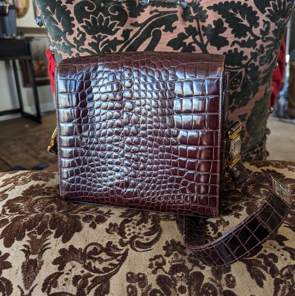 💯VERSACE LUCITE INTAGLIO 💎✨💎CROC EMB. SHOULDER BAG - Picture 6 of 14